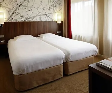 Hotel Nh Brujas