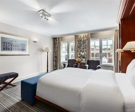Hotel Nh 4*